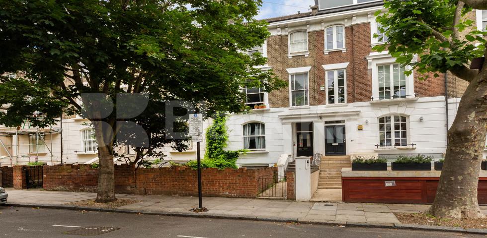 Great size one bed set within a period house. Loraine Road, Holloway